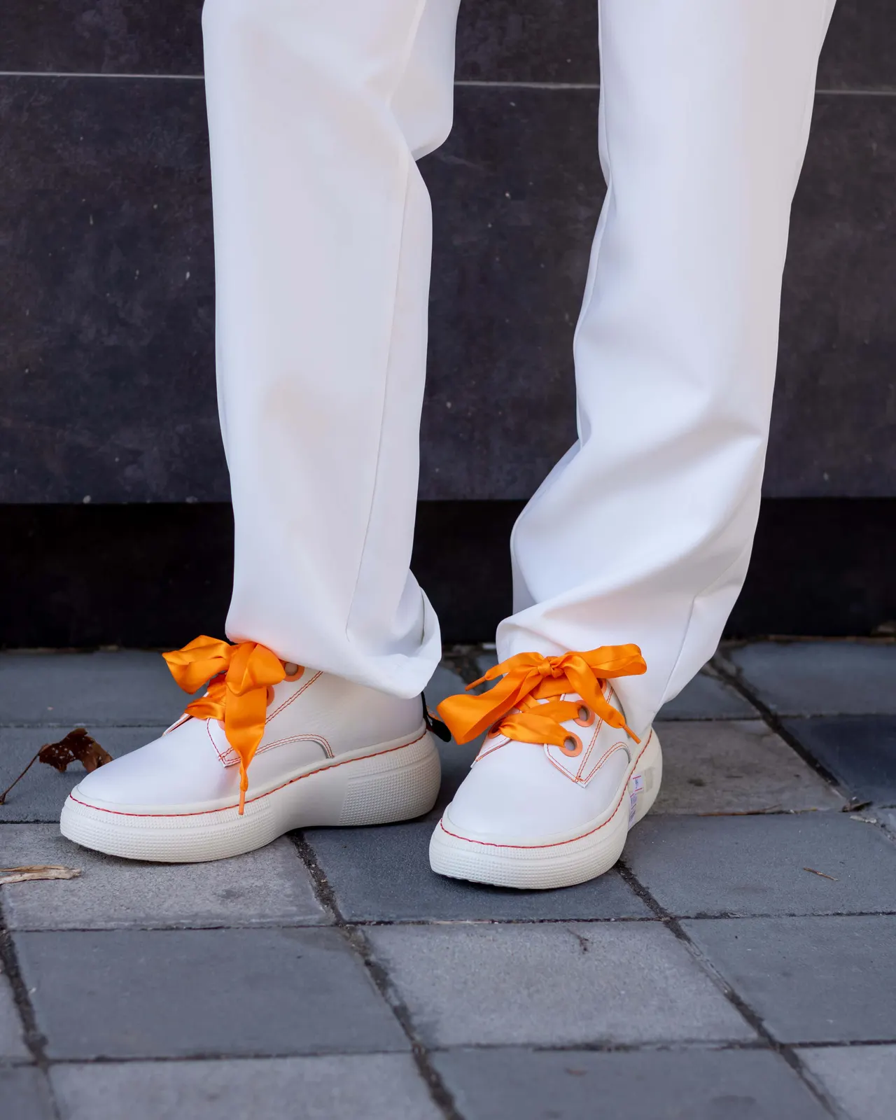Photo with trousers and sneakers