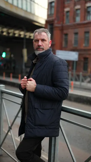 Video with jacket and trousers