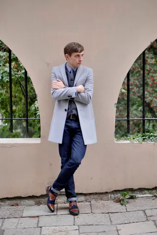Photo with suit and leather shoes