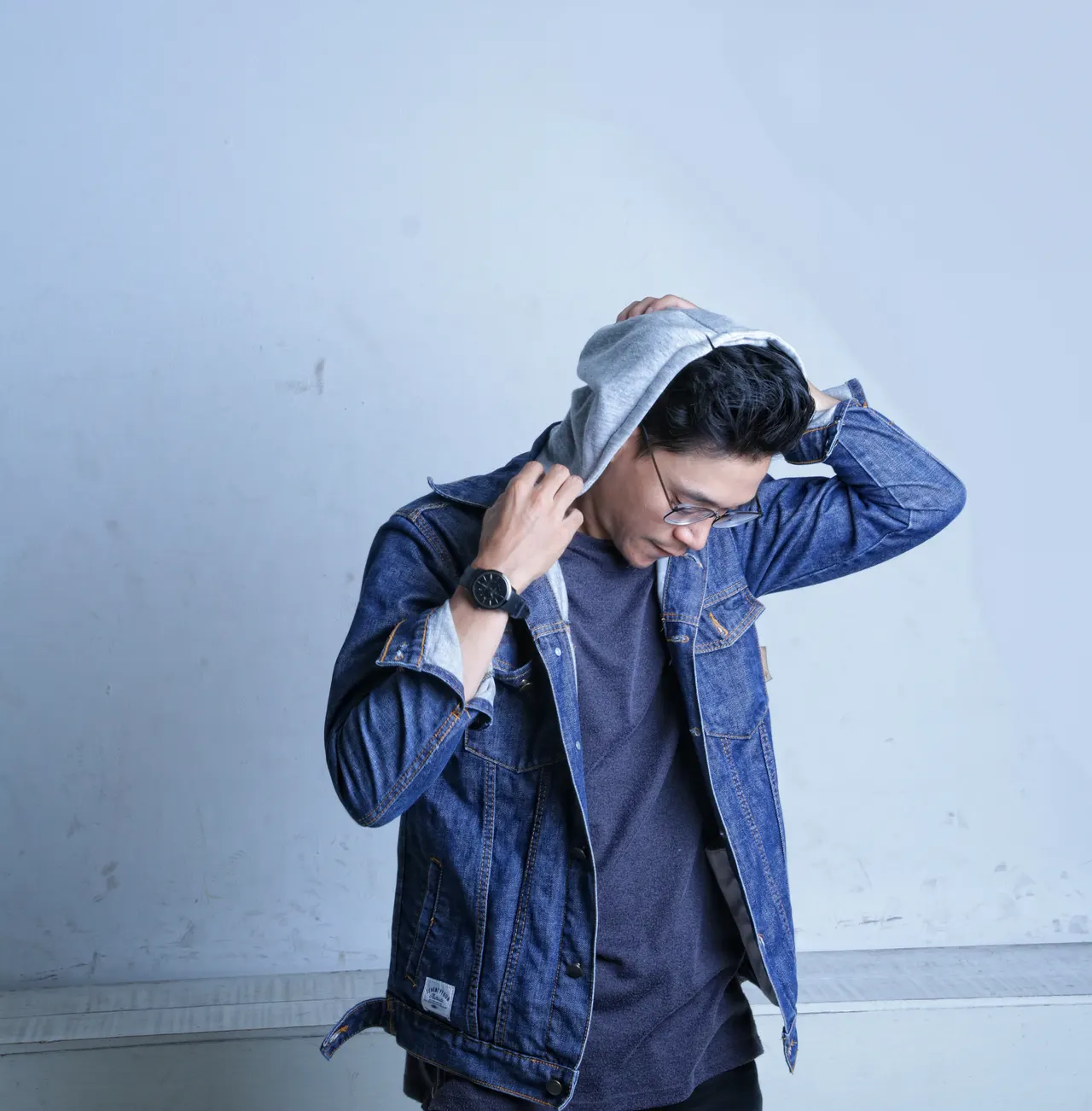 Photo with jacket and glasses