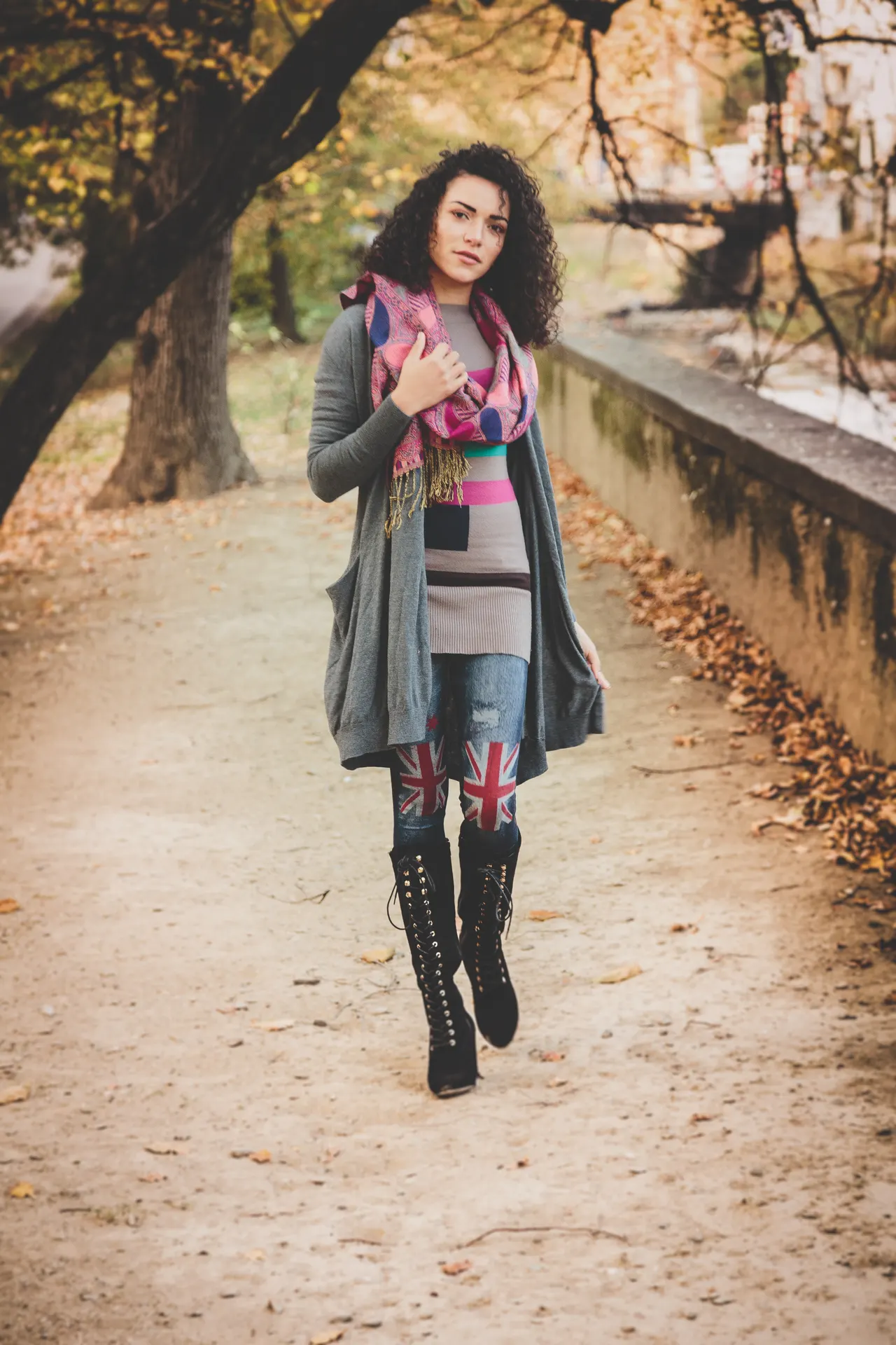 Photo with trousers, jacket, boots and scarf