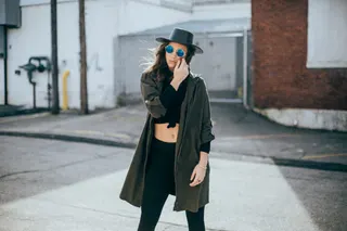 Photo with coat, glasses and hat