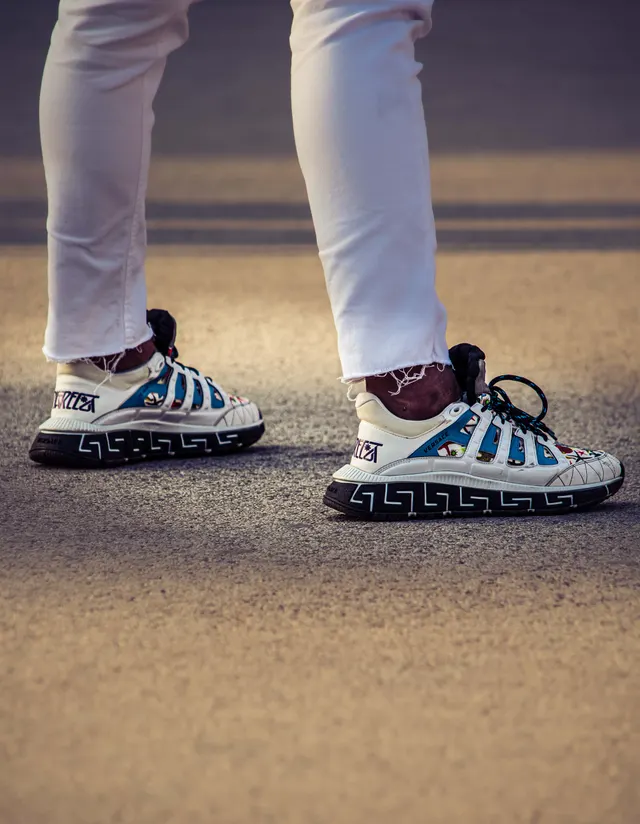 Photo with trousers and footwear